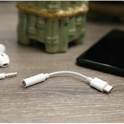 Adaptador de USB-C a AUX