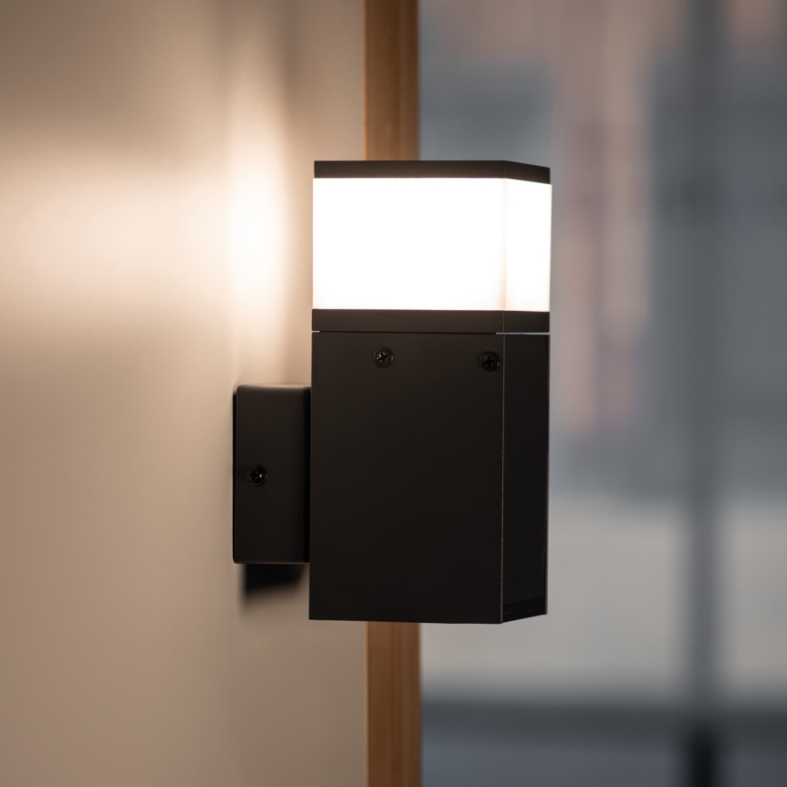 Aplique de exterior con un enchufe DASTEN 1xG9/11W/230V IP44 negro