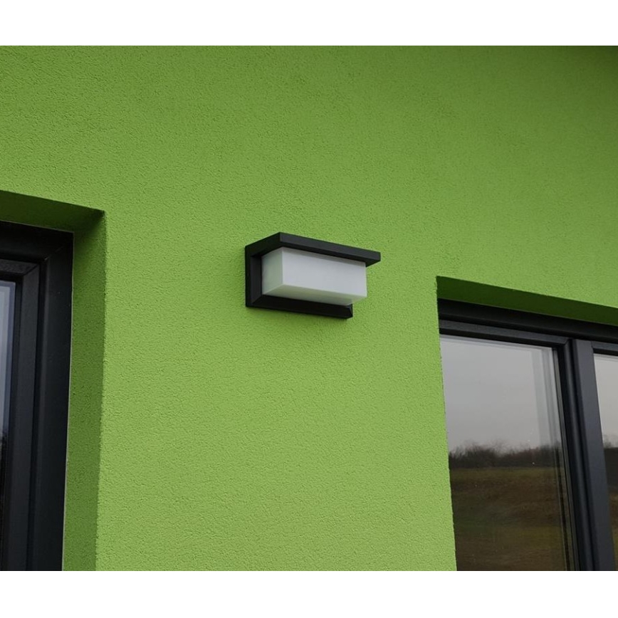 Aplique LED de exterior con sensor LED/12W/230V IP54 negro