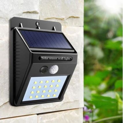 Aplique LED solar con sensor LED/0,55W/3,7V 1200 mAh IP65