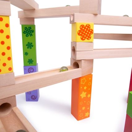 Bigjigs Toys - Pista de bolas de madera colorido