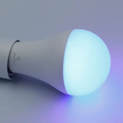 Bombilla LED RGBW regulable A60 E27/15W/230V 2700-6500K Wi-Fi Tuya