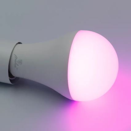 Bombilla LED RGBW regulable A60 E27/15W/230V 2700-6500K Wi-Fi Tuya
