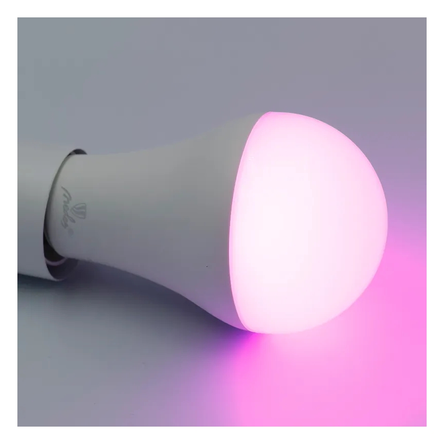 Bombilla LED RGBW regulable A60 E27/15W/230V 2700-6500K Wi-Fi Tuya