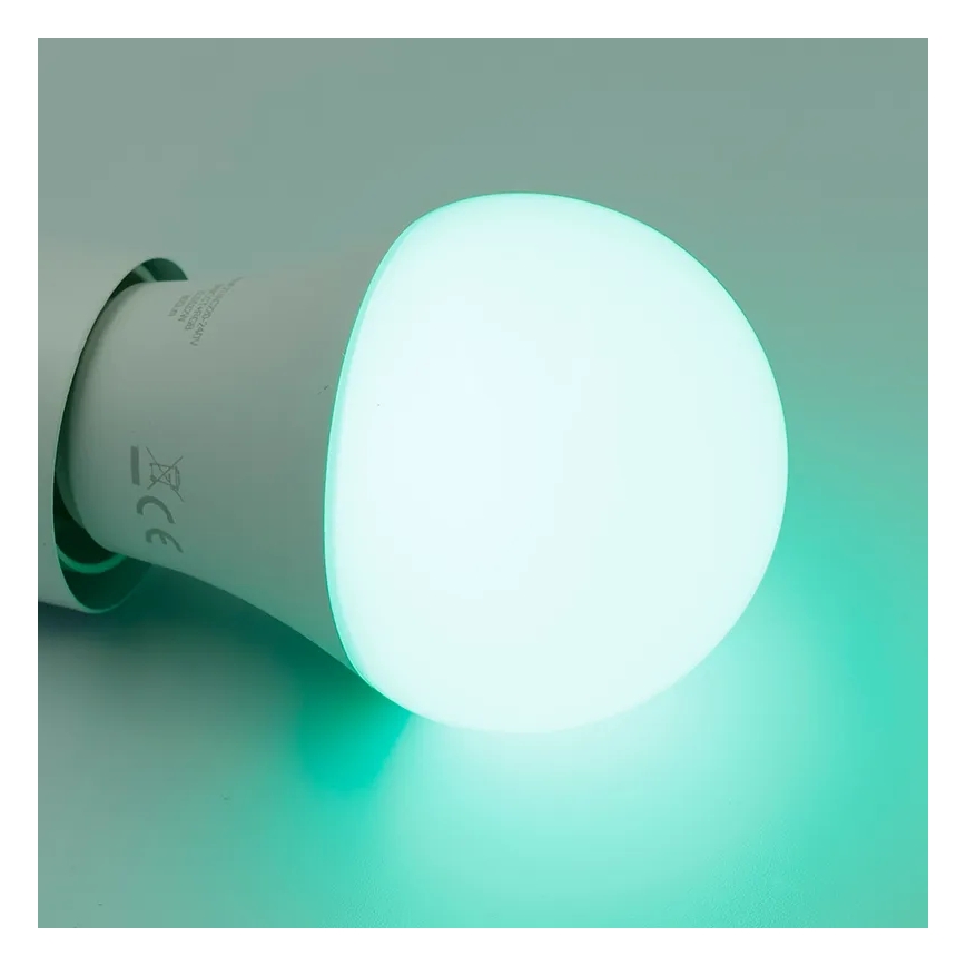 Bombilla LED RGBW regulable A60 E27/9W/230V 2700-6500K Wi-Fi Tuya
