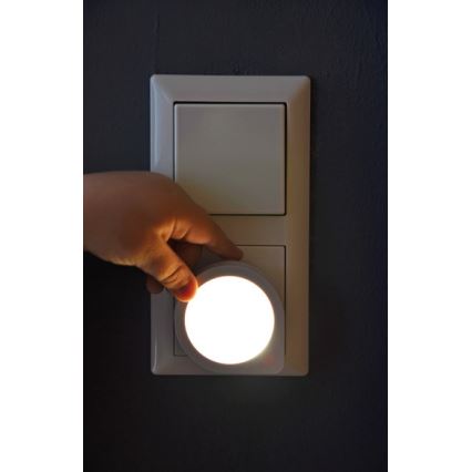 Brennenstuhl - Lámpara de orientación LED con sensor para enchufe LED/0,2W/230V