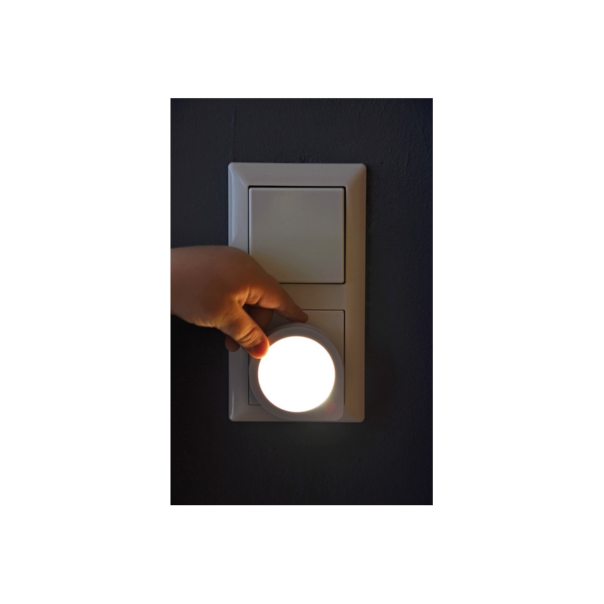 Brennenstuhl - Lámpara de orientación LED con sensor para enchufe LED/0,2W/230V