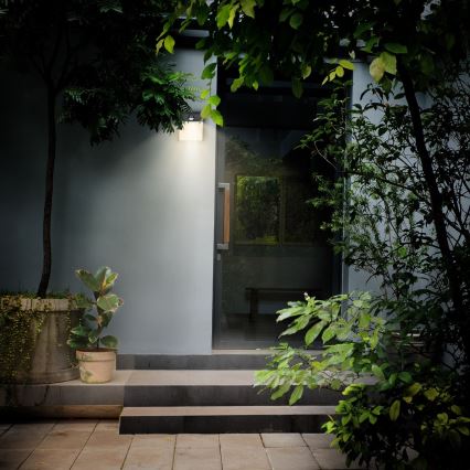 Brilagi - Aplique LED de exterior con sensor TERNI LED/12W/230V negro IP44