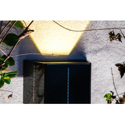 Brilagi - Aplique LED solar con sensor SOLAR CUBE LED/2W/3,2V 1300 mAh IP54