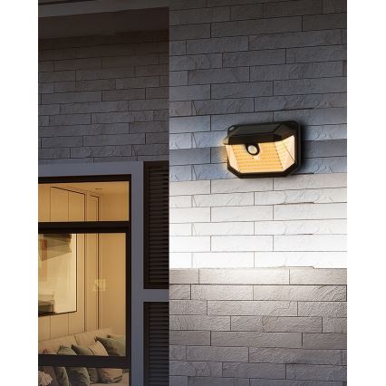Brilagi - Aplique LED solar con sensor WALLIE LED/4W/5,5V 1200 mAh 3000K IP65