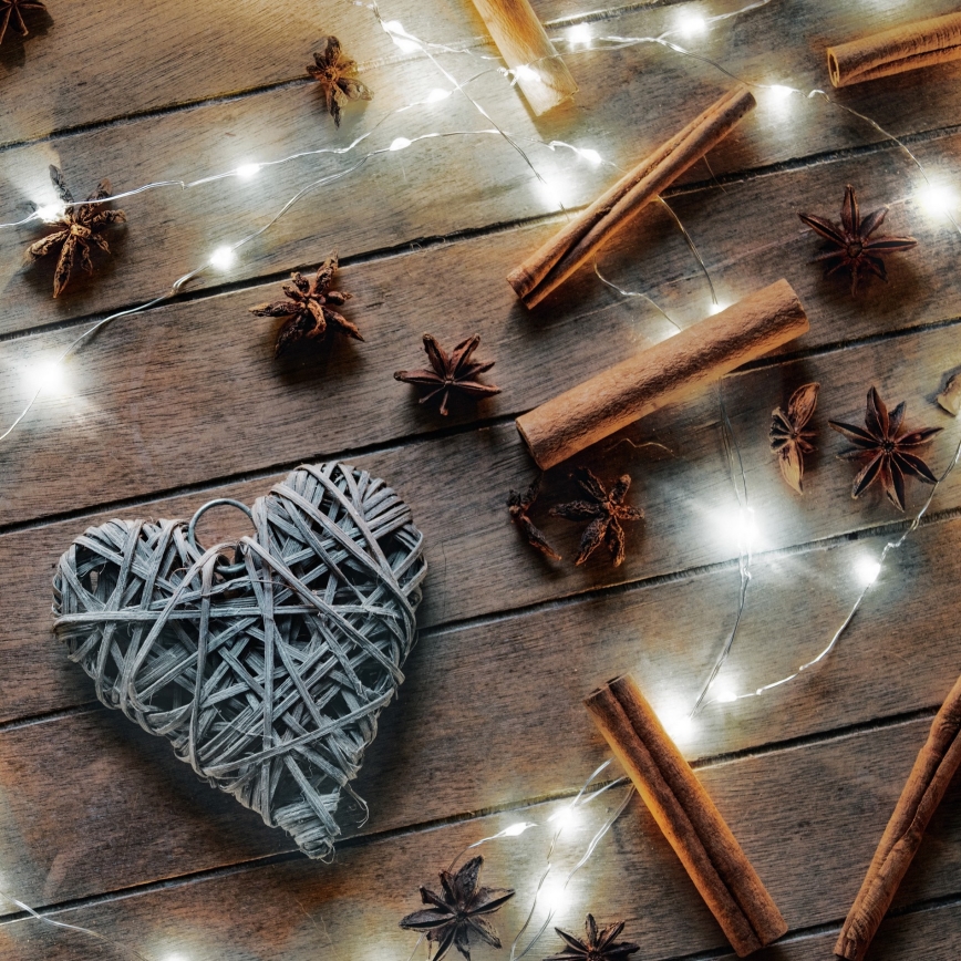 Brilagi - Cadena de luces de Navidad LED 100xLED/3xAA 10m blanco frío