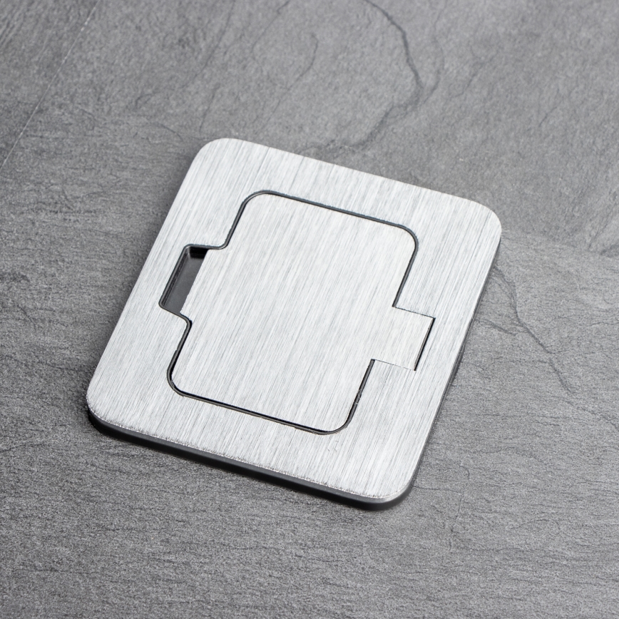 Brilagi - Enchufe de suelo empotrable de exterior IP55 rectangular cromo mate