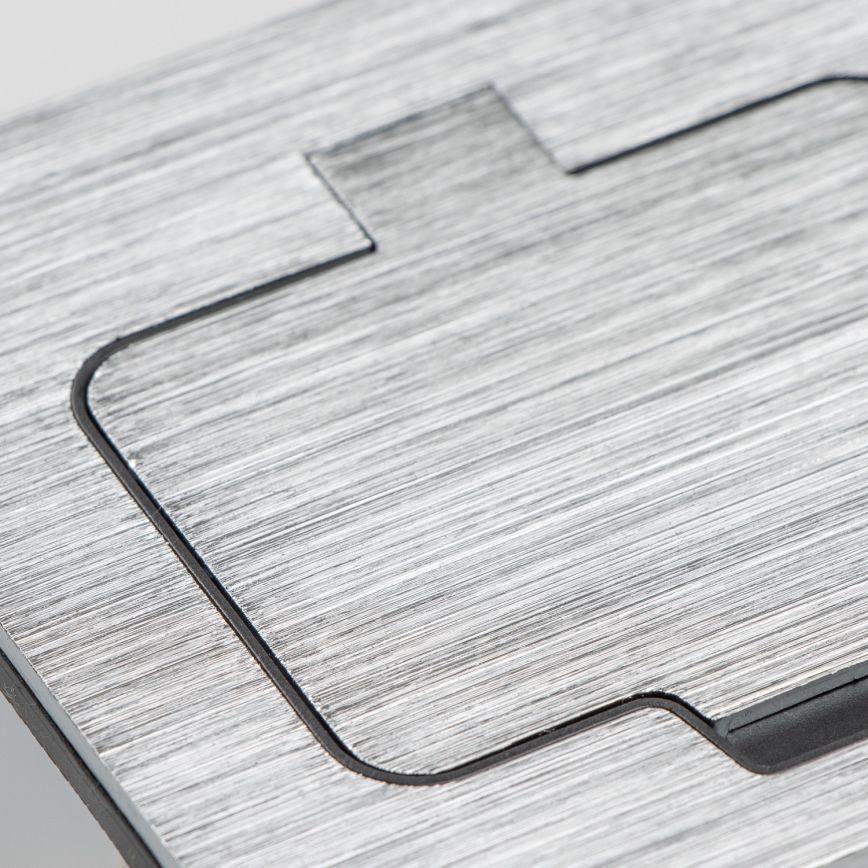Brilagi - Enchufe de suelo empotrable de exterior IP55 rectangular cromo mate