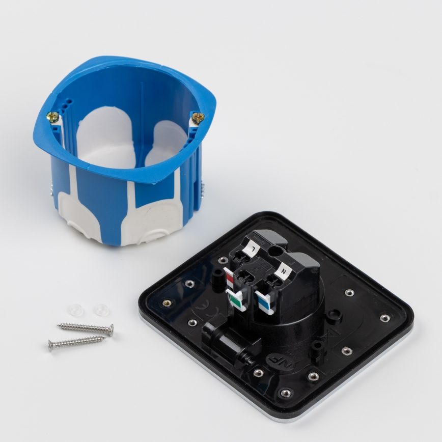 Brilagi - Enchufe de suelo empotrable de exterior IP55 rectangular cromo mate