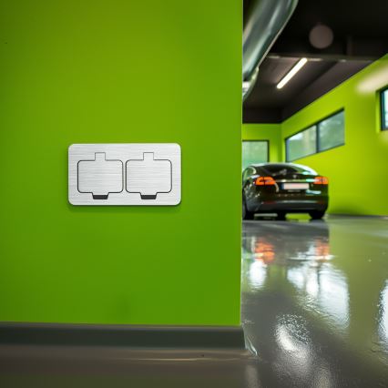 Brilagi - Enchufe doble de suelo empotrado para exterior IP55 rectangular cromo mate
