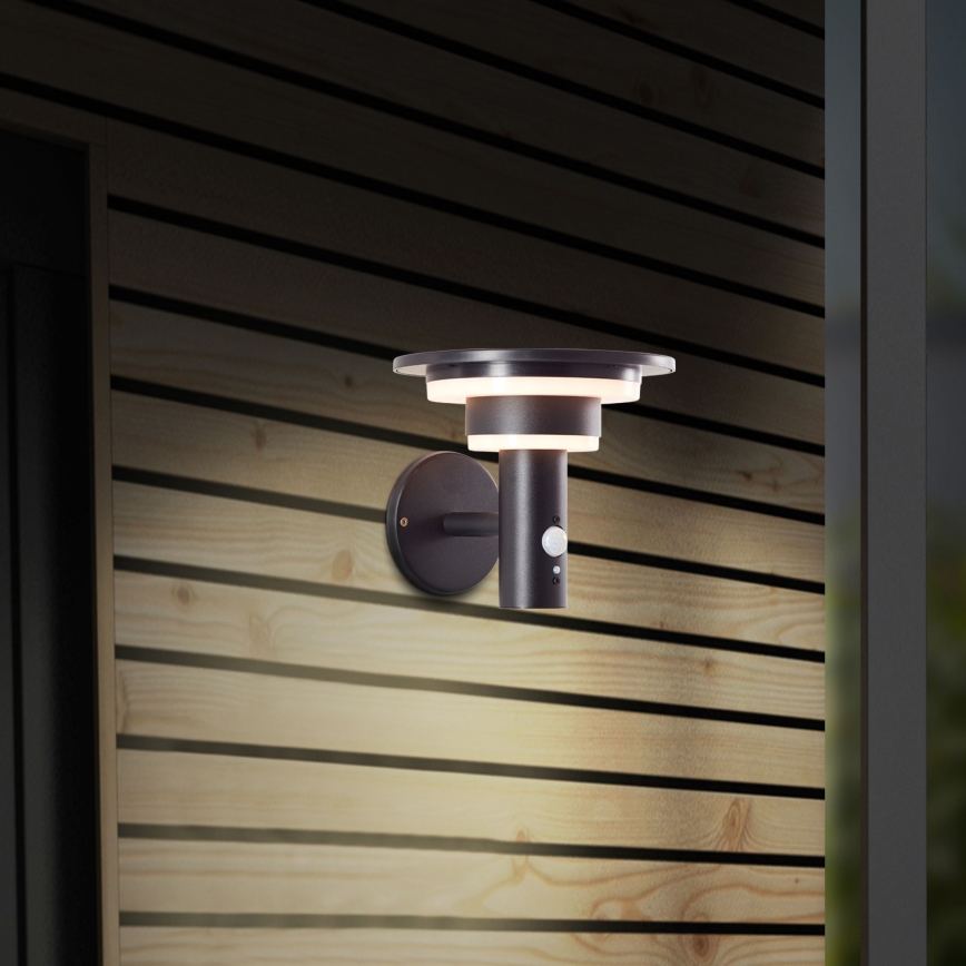 Brilliant - Aplique LED solar con sensor GARVINA LED/3W/3,7V IP44 negro
