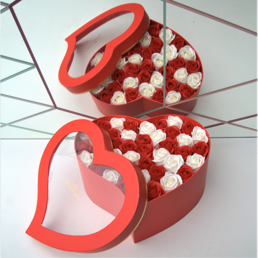Caja Corazon Rosas De Jabón RED HEART MIX - tamaño L (43 piezas)