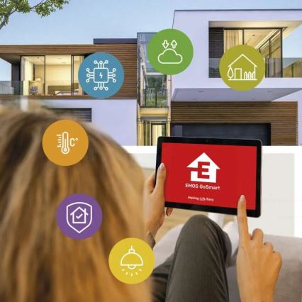 Cámara LED inteligente para exteriores con luz GoSmart LED/12W/230V IP65 Wi-Fi Tuya blanco