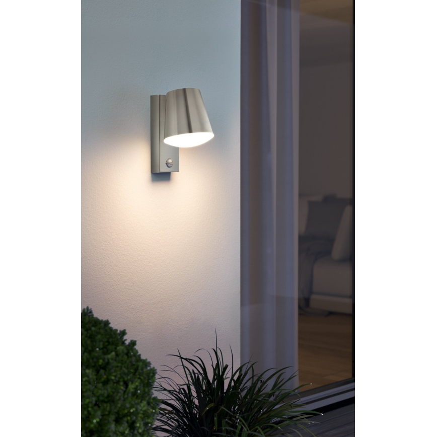 Eglo - Aplique exterior con sensor 1xE27/10W/230V IP44
