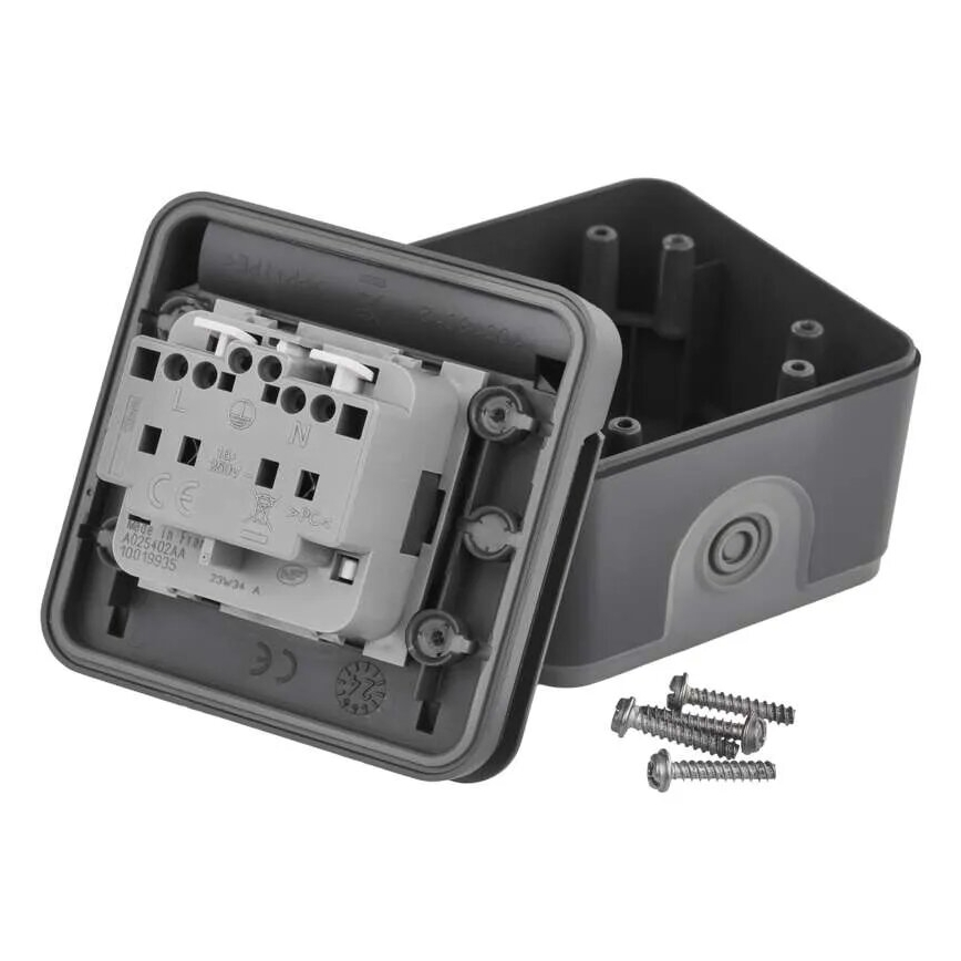 Enchufe para ambiente húmedo IP55