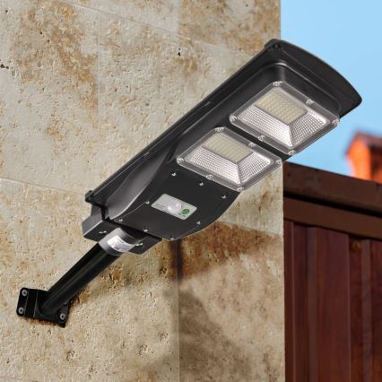 Farola solar LED con sensor STREET 2xLED/6W/3,2V 12000 mAh IP65 + control remoto