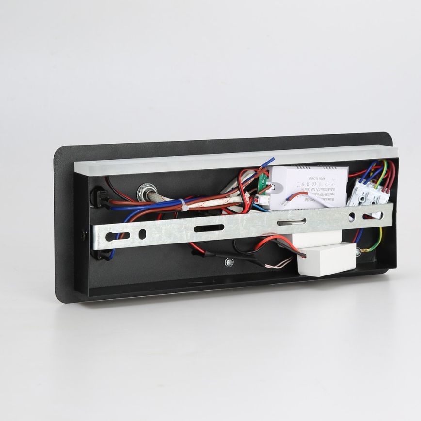 Immax 08288L - Foco LED de pared con estante, puerto USB y carga inalámbrica Be PREPARE LED/3W/230V + LED/3W negro