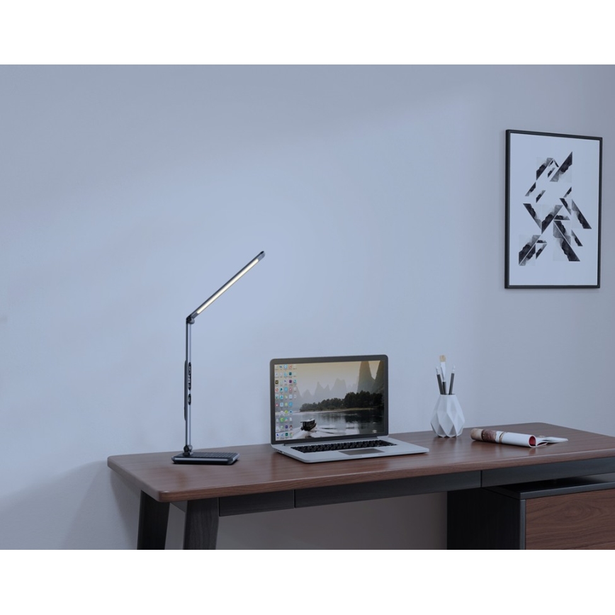 Lámpara de mesa LED regulable LED/8,5W/230V con cargador inalámbrico