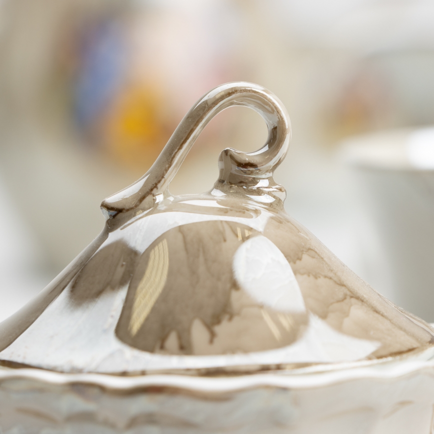 Juego de té de porcelana marrón mármol