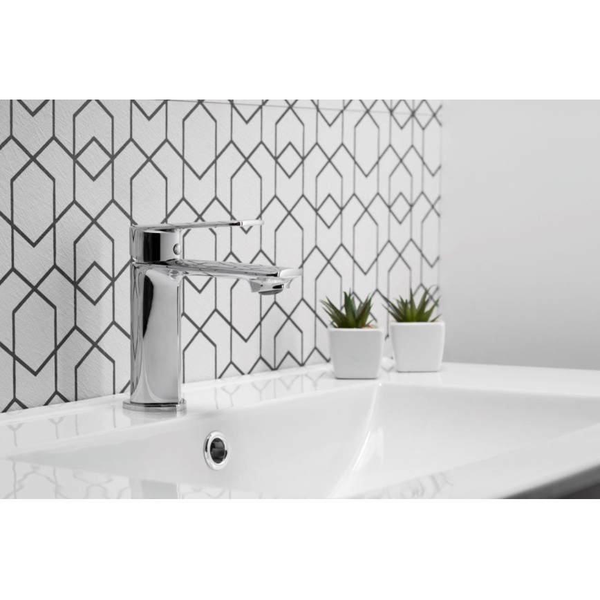 KFA Armatura 4422-815-00 - Grifo de lavabo + desagüe con rebosadero AGAT 15,2 cm cromo brillante