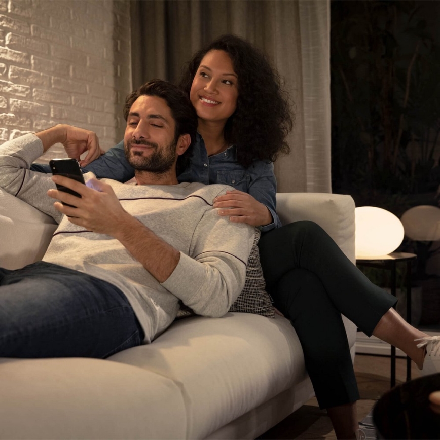 Kit básico Philips HUE STARTER KIT 3xE27/9W + dispositivos de interconexión