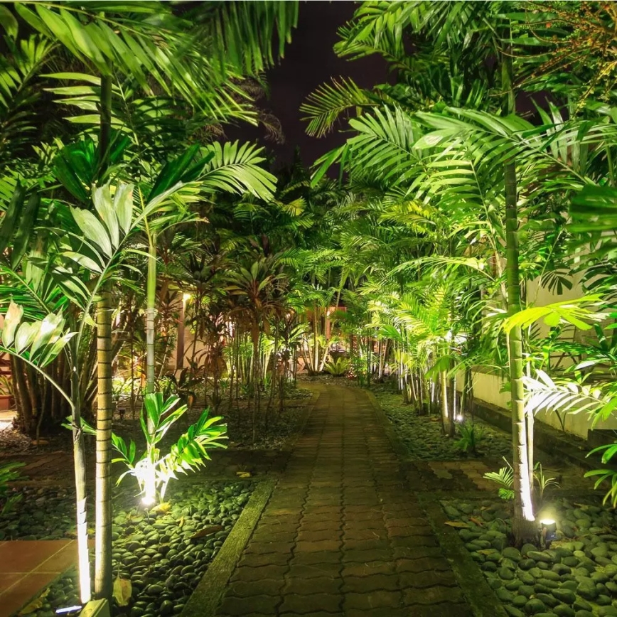 Lámpara de exterior LED LED/12W/100-240V IP65