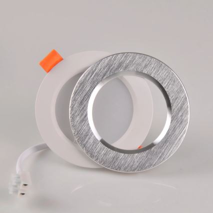 Lámpara empotrable LED ZOE LED/4,8W/230V plata
