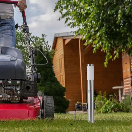 Lámpara exterior con sensor + 2 enchufes SCHUKO 1xE27/60W/230V IP44 60cm cromo mate