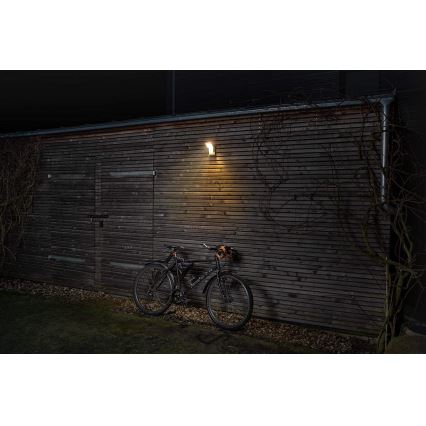 Ledvance - Aplique de exterior LED con sensor SPOT LED/8W/230V IP55 negro