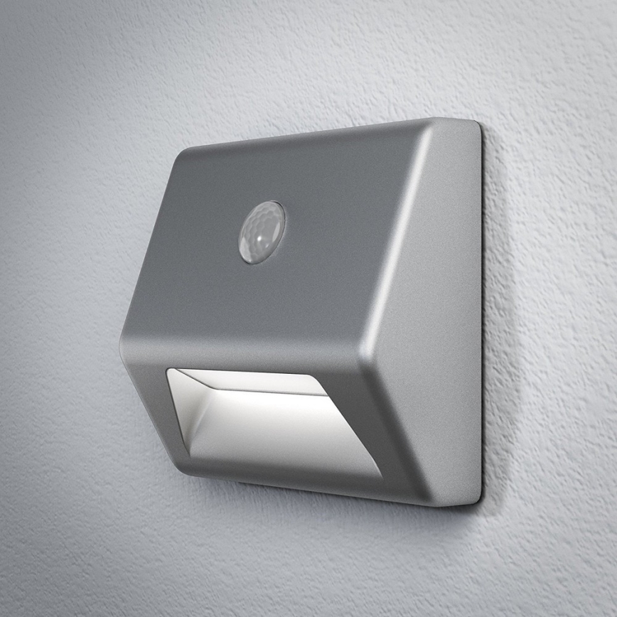 Ledvance - Iluminación de la escalera LED con sensor NIGHTLUX LED/0,25W/3×AAA IP54