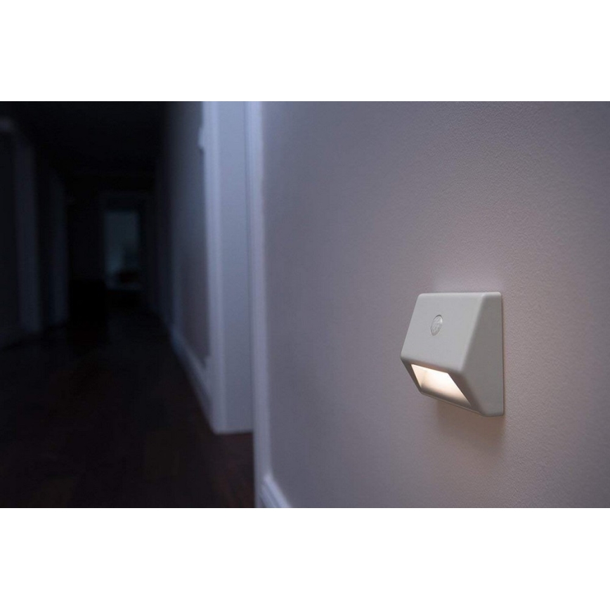 Ledvance - Iluminación de la escalera LED con sensor NIGHTLUX LED/0,25W/3×AAA IP54