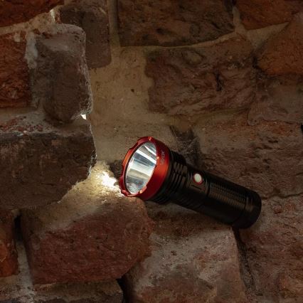 Linterna LED recargable y regulable LED/20W/5V IPX5 2000 brillante 6000 mAh