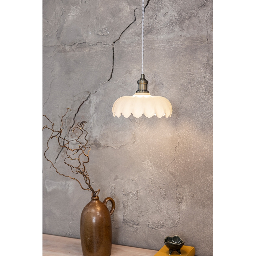 Markslöjd 108857 - Lámpara colgante KURAGE 1xE27/40W/230V latón/blanco