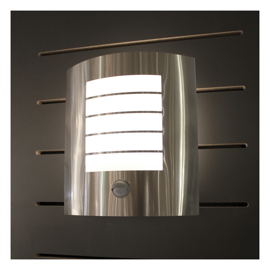 Massive 17014/47/10 - Aplique exterior con sensor OSLO 1xE27/60W IP44