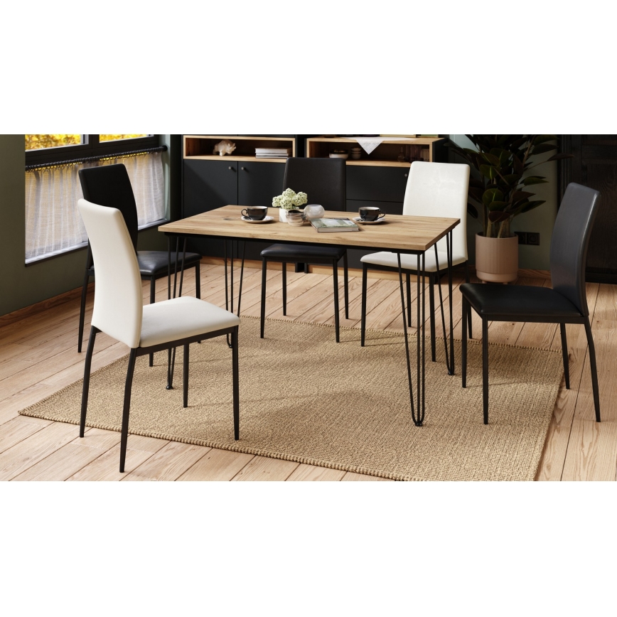 Mesa de comedor HALIJA con acabado en roble