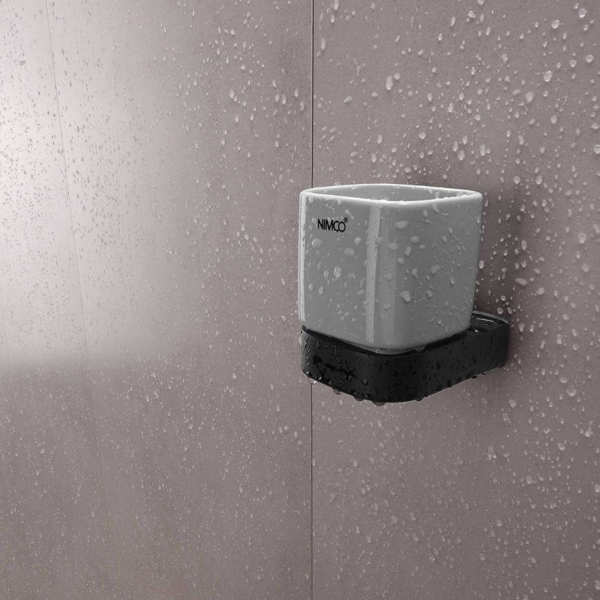 NIMCO NKC set-31K-T-90 - Dispensador de jabón de pared, soporte para cepillos de dientes y gancho de pared NIKAU 320 mm blanco/mate negro