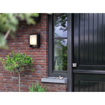 Philips - LED Aplique para exterior con sensor LED/6W 2700K IP44