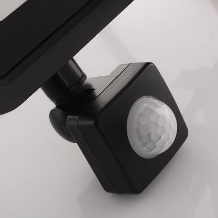 Reflector LED con sensor LED/20W/230V IP65