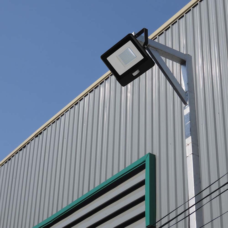 Reflector LED con sensor LED/50W/230V 6500K IP65 negro