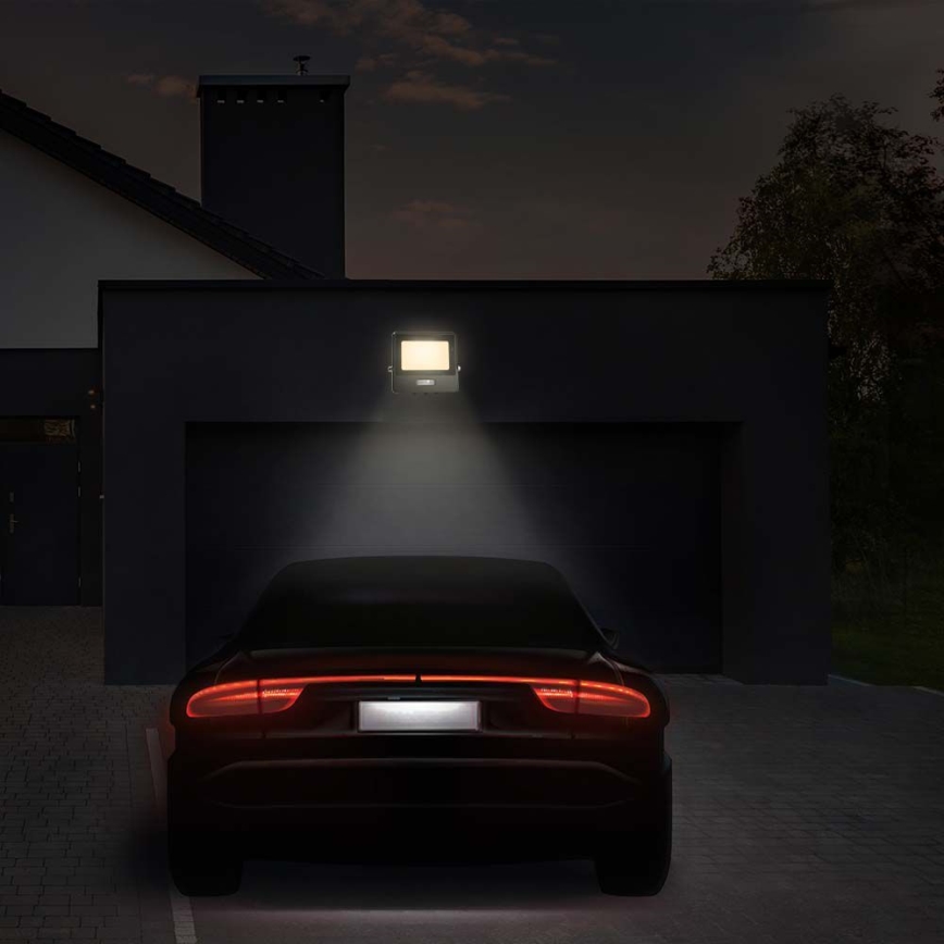 Reflector LED con sensor LED/50W/230V 6500K IP65 negro