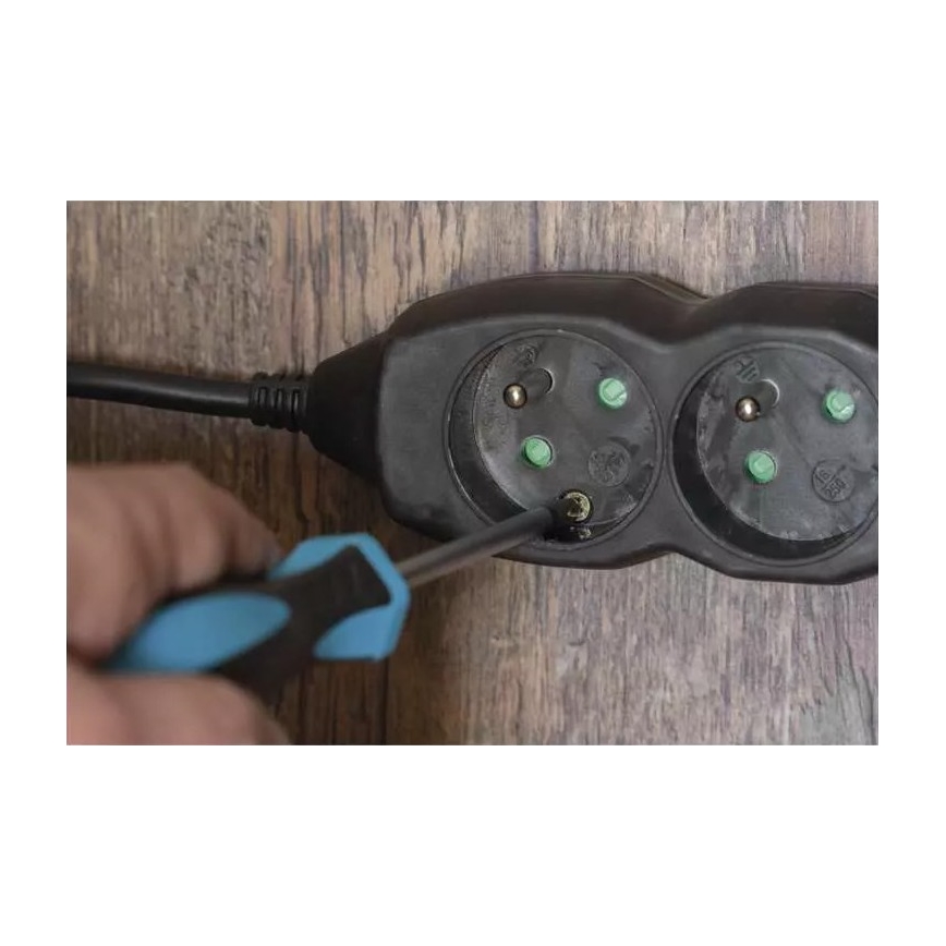 Regleta 4Z 5m negro