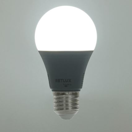 Bombilla LED RGBW regulable A60 E27/9W/230V 2700-6500K Wi-Fi Tuya