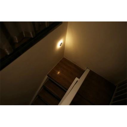 Lámpara LED de orientación con sensor LED/0,45W/3xAAA 3000K blanco