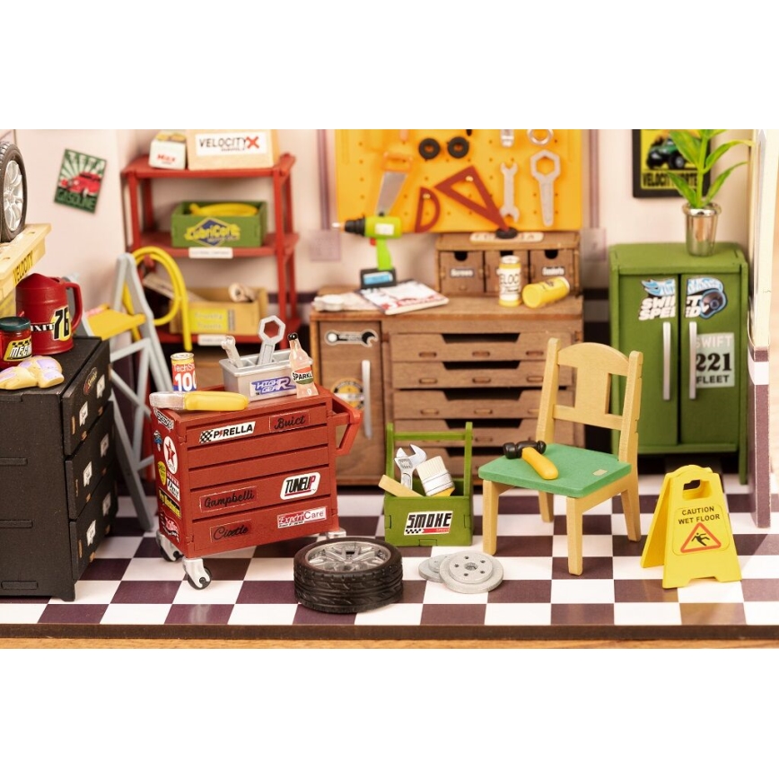 RoboTime - Casa en miniatura Garaje 2xAAA