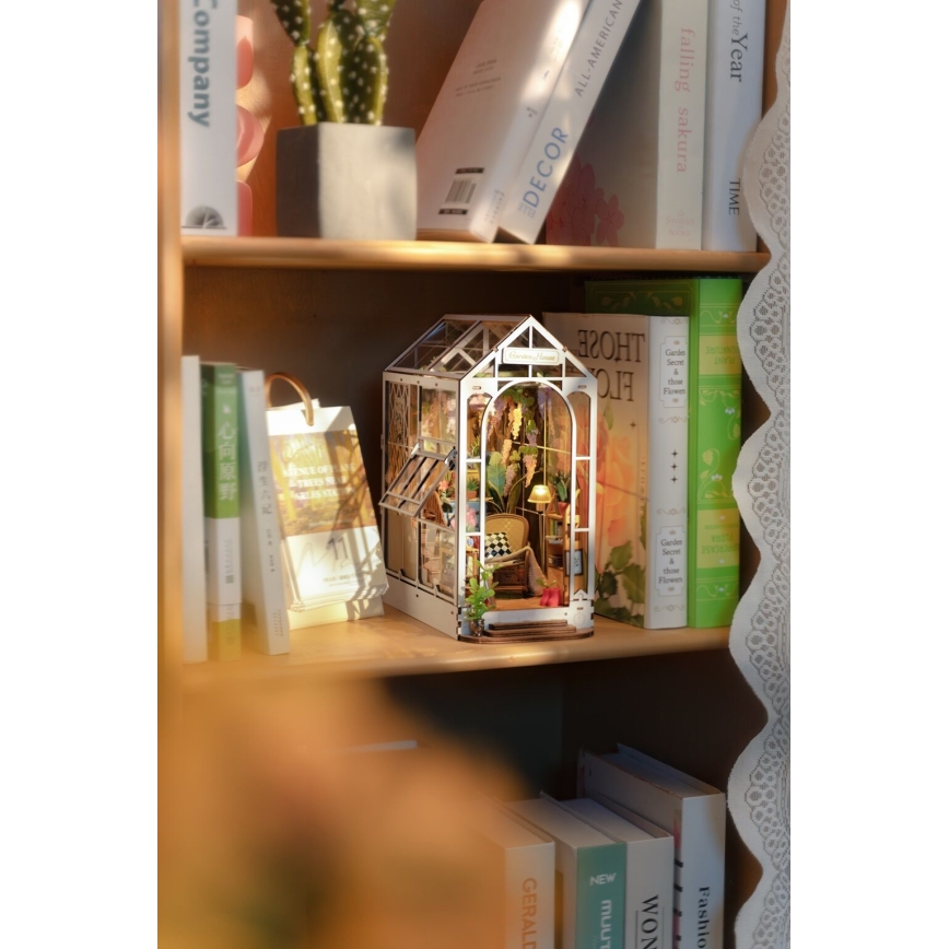 RoboTime - Puzzle 3D de casa de jardín con sujeta-libros LED 2xAAA